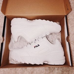 Fila Disruptors II (2) Premium in White READ SIZE